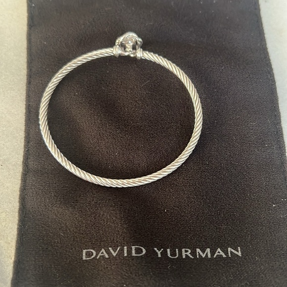 David Yurman Infinity Bracelet in Sterling Silver - Picture 2 of 4